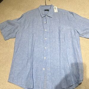 Mens new with tags Neiman Marcus blue striped short sleeve linen shirt